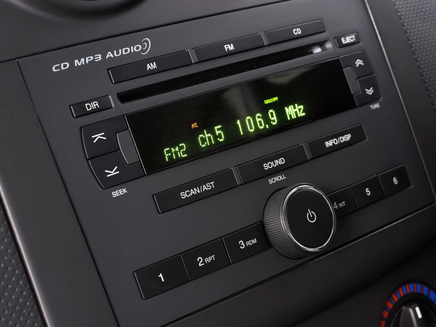  Holden Barina Sedan 2006 года  (фото 13 из 25)